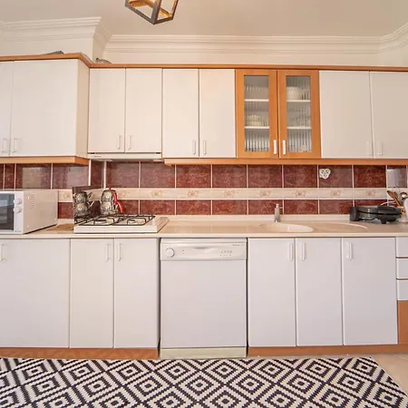 Colorful With Fantastic Sea View Near Sea In Appartement Fethiye