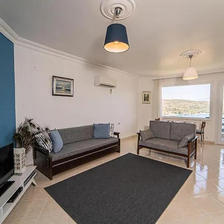 Appartement Colorful With Fantastic Sea View Near Sea In *
