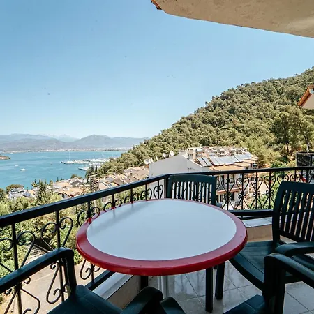 Appartement Colorful With Fantastic Sea View Near Sea In *