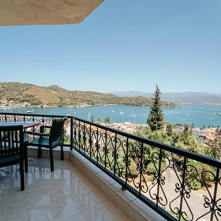 Colorful With Fantastic Sea View Near Sea In Appartement Fethiye